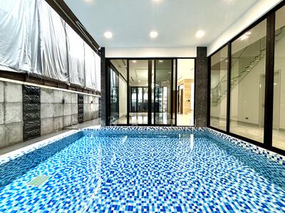 For Sale - Stunning Semi-D in the heart of Serangoon Garden Estate