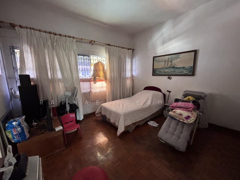 🏆JIA LANDED🏆 Huge Corner Terrace Near MRT for Transformation Corner Terrace For Sale at S$ 5,500,000 | PropertyGuru Singapore - Bedroom