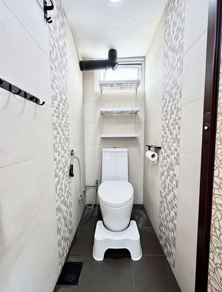 43 Bedok South Road, 43 Bedok South Road, 3 Bedrooms, 904 sqft, HDB Flat For Sale, by Arthur Loo, 500043474 - Bathroom - PropertyGuru.com.sg