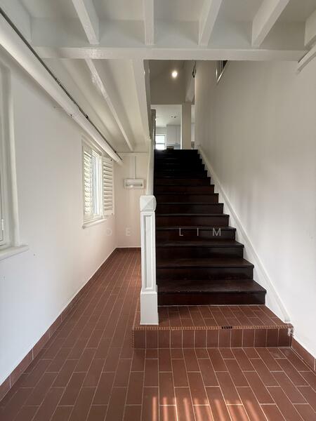 For Rent - Admiralty Hills - Rare Black and White Colonial House