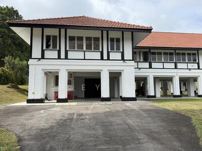 For Rent - Admiralty Hills - Rare Black and White Colonial House