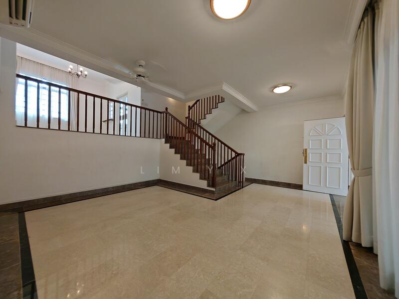 Chancery Grove, 25 Chancery Lane, 4 Bedrooms, 2,013 sqft, Cluster House For Rent, by Lim Y X, 500043528 - Hallway - PropertyGuru.com.sg