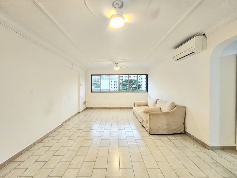 102 Jalan Dusun, 102 Jalan Dusun, 3 Bedrooms, 1,270 sqft, HDB Flat For Sale, by Muhammad Noor Danial, 500043561 - Living Room - PropertyGuru.com.sg
