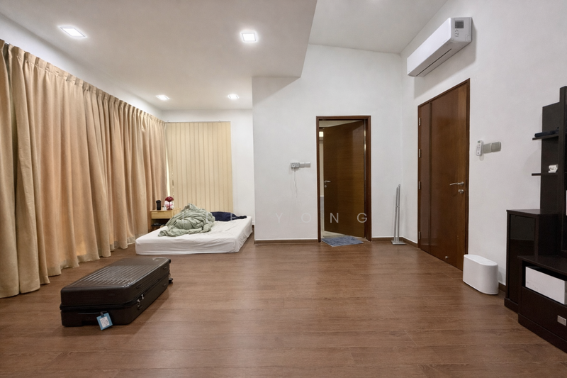 For Sale - True corner terrace, renovated, park 4 cars, no extension needed , D19