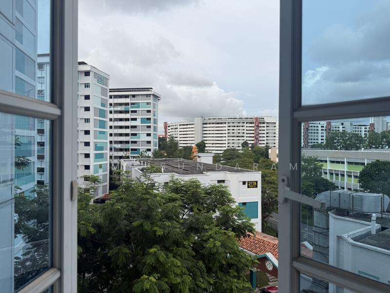 For Sale - 217 Jurong East Street 21