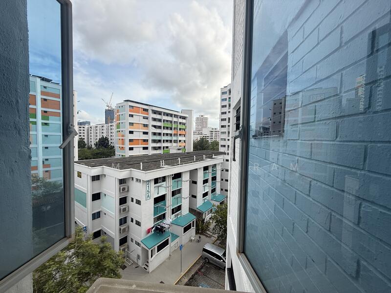 For Sale - 217 Jurong East Street 21