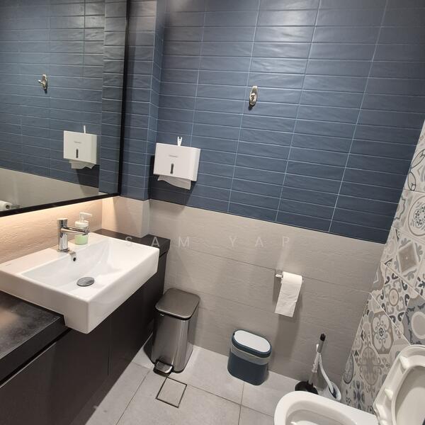Hong Kong Street Office Shophouse, Hongkong Street, 985 sqft, Office For Rent, by Sam Yap, 500043619 - Bathroom - CommercialGuru.com.sg