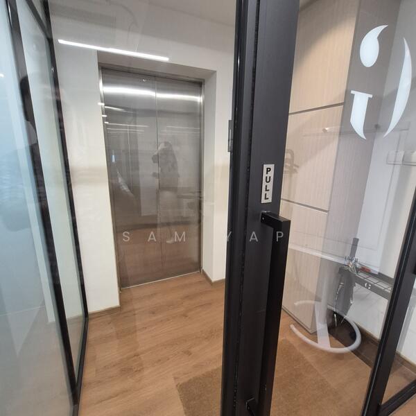 Hong Kong Street Office Shophouse, Hongkong Street, 985 sqft, Office For Rent, by Sam Yap, 500043619 - Entrance - CommercialGuru.com.sg