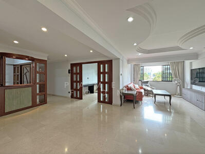 For Sale - 940 Hougang Street 92