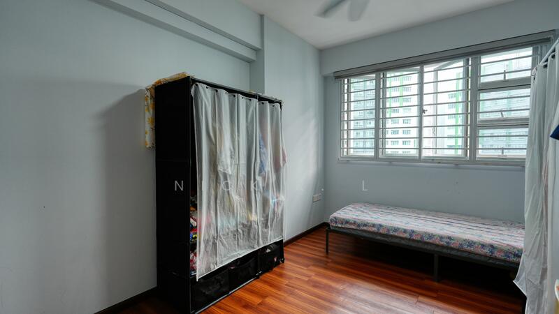 184A Woodlands Street 13 HDB Flat For Sale at S$ 825,000 | PropertyGuru Singapore - Bedroom