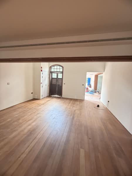 Spacious Upper Floor Unit for Premium Retail or Office Use, Upper Weld Road, Farrer Park / Serangoon Rd, 6,238 sqft, Shop / Shophouse For Rent, by Tony Eyu, 500043737 - Interior - CommercialGuru.com.sg