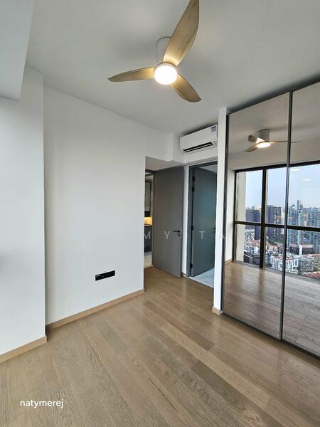 The Landmark, 173 Chin Swee Road, 2 Bedrooms, 764 sqft, Condominium For Rent, by Jeremy Tan, 500043762 - Master Bedroom - PropertyGuru.com.sg