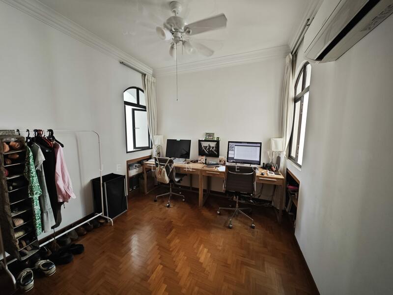 Tanglin Park Condominium For Sale at S$ 3,700,000 | PropertyGuru Singapore - Study