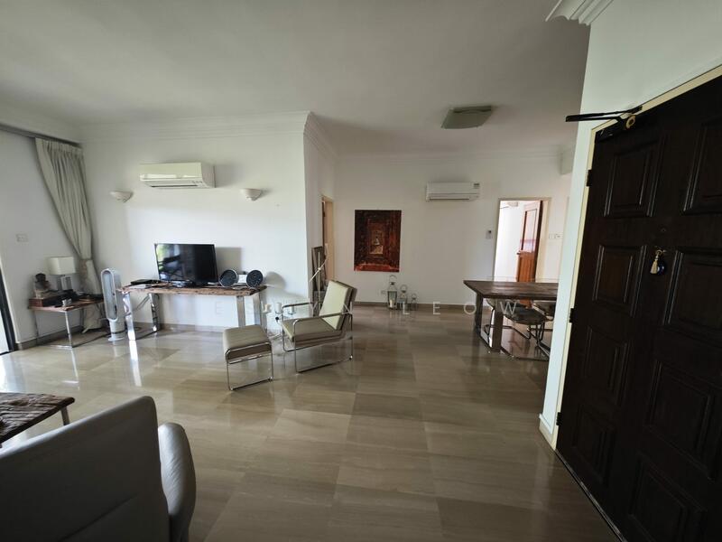 Tanglin Park Condominium For Sale at S$ 3,700,000 | PropertyGuru Singapore - Living Room