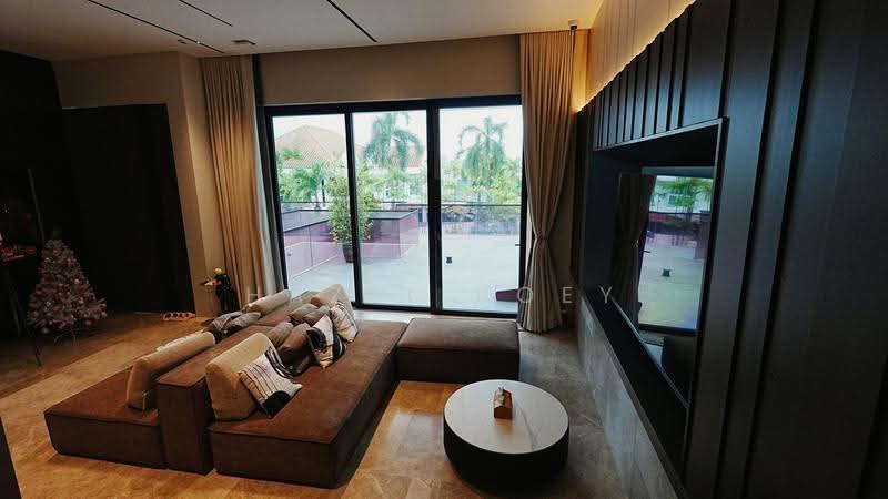 Siglap Bank, East Coast / Marine Parade, 10+ Bedrooms, 8,615 sqft, Bungalow House For Sale, by Hazel Boey, 500043816 - PropertyGuru.com.sg