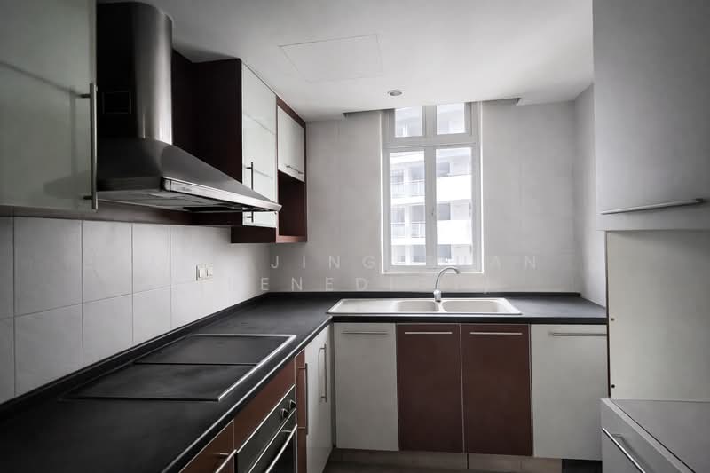 Alessandrea Apartment For Sale at S$ 2,220,000 | PropertyGuru Singapore - Kitchen