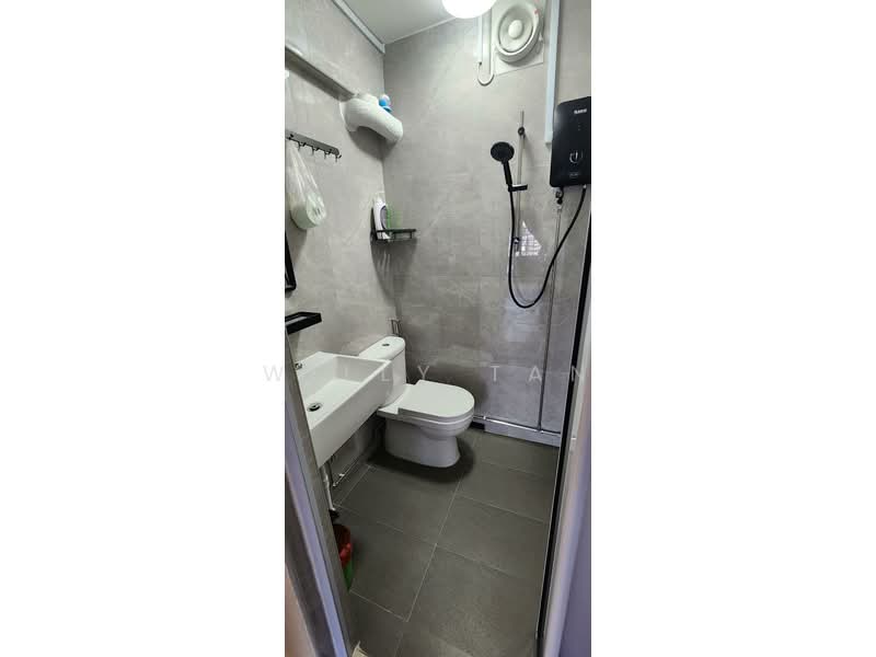 People's Park Complex, 1 Park Road, Room Rental, 100 sqft, Apartment For Rent, by Willy Tan, 500043919 - Bathroom - PropertyGuru.com.sg