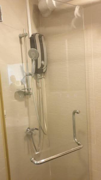 People's Park Complex, 1 Park Road, Boat Quay / Raffles Place / Marina, Room Rental, 300 sqft, Apartment For Rent, by Willy Tan, 500043919 - Bathroom - PropertyGuru.com.sg
