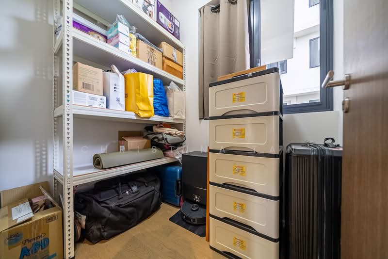 Parc Esta Condominium For Sale at S$ 2,400,000 | PropertyGuru Singapore - Interior