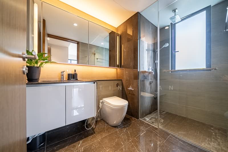 Parc Esta Condominium For Sale at S$ 2,400,000 | PropertyGuru Singapore - Bathroom