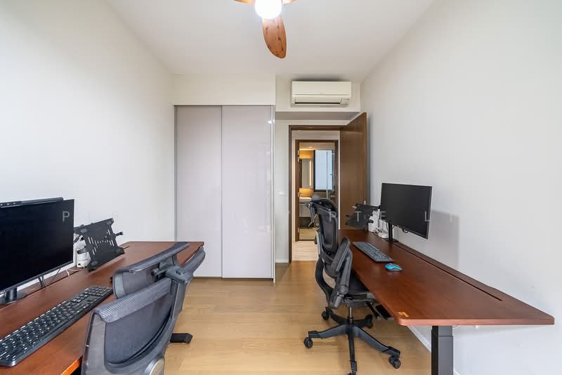 Parc Esta Condominium For Sale at S$ 2,400,000 | PropertyGuru Singapore - Study