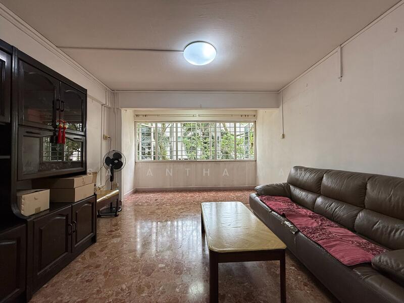 117 Bukit Merah Central HDB Flat For Sale at S$ 719,000 | PropertyGuru Singapore - Living Room