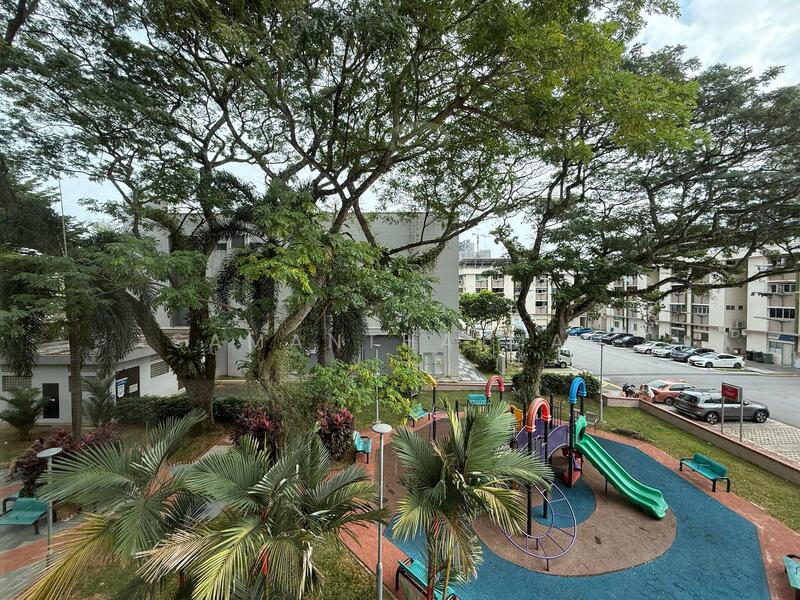 117 Bukit Merah Central HDB Flat For Sale at S$ 719,000 | PropertyGuru Singapore - Exterior