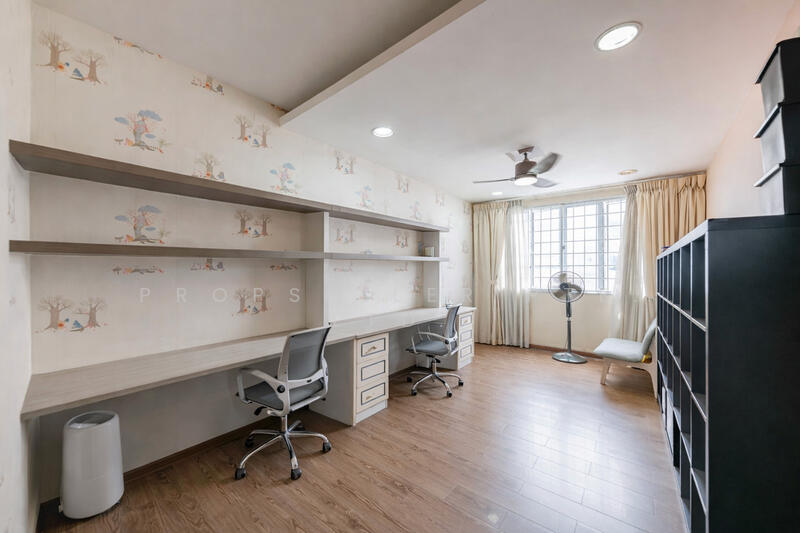 205 Choa Chu Kang Central HDB Flat For Sale at S$ 660,000 | PropertyGuru Singapore - Study