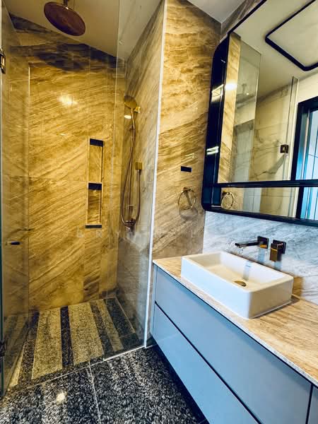 Perfect Ten, 323 Bukit Timah Road, 2 Bedrooms, 764 sqft, Condominium For Rent, by Bryan Lim, 500044057 - Bathroom - PropertyGuru.com.sg