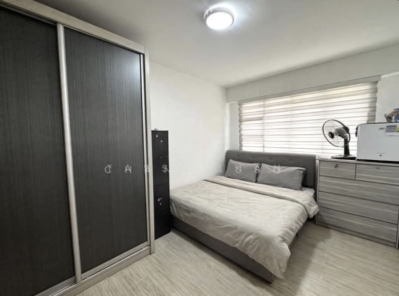 429B Bedok North Woods, 429B Bedok North Road, 2 Bedrooms, 743 sqft, HDB Flat For Sale, by Tasso Chan, 500044094 - Masterbed Bedroom - PropertyGuru.com.sg