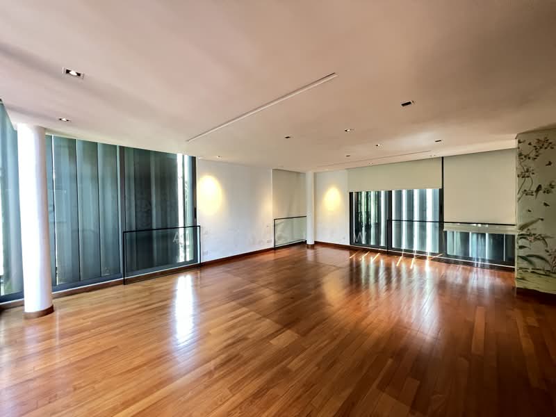 Luxury Modern 3 Storey Bungalow with 7 Spacious Bedrooms Lift and Pool, Bin Tong Park Victoria Park Rebecca Road, 7 Bedrooms, 10,000 sqft, Bungalow House For Rent, by Amy Chew, 500044099 - Interior - PropertyGuru.com.sg