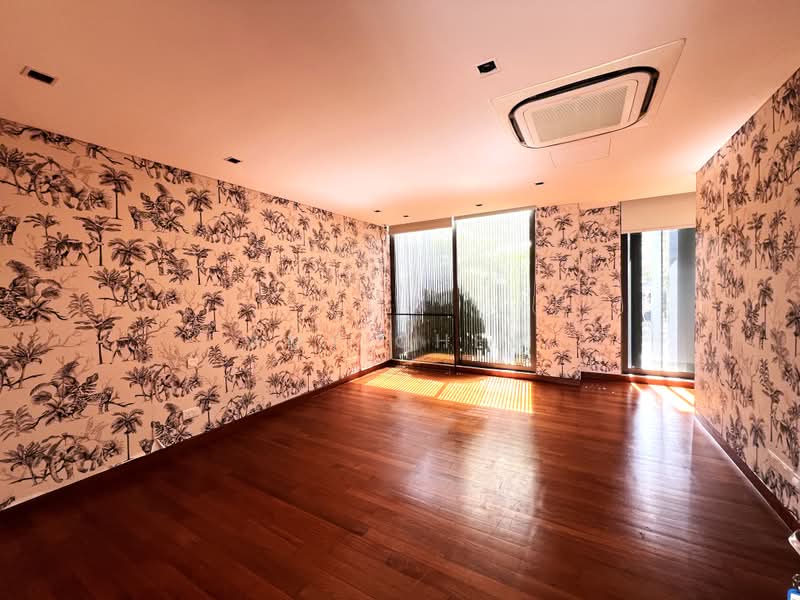 Luxury Modern 3 Storey Bungalow with 7 Spacious Bedrooms Lift and Pool, Bin Tong Park Victoria Park Rebecca Road, 7 Bedrooms, 10,000 sqft, Bungalow House For Rent, by Amy Chew, 500044099 - Interior - PropertyGuru.com.sg