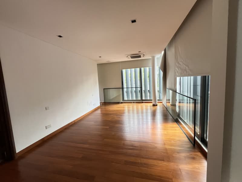 Luxury Modern 3 Storey Bungalow with 7 Spacious Bedrooms Lift and Pool, Bin Tong Park Victoria Park Rebecca Road, 7 Bedrooms, 10,000 sqft, Bungalow House For Rent, by Amy Chew, 500044099 - Interior - PropertyGuru.com.sg