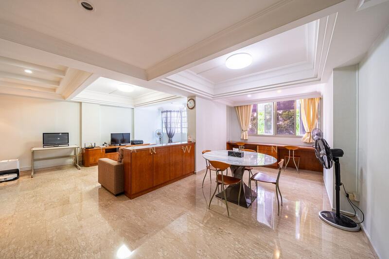 81B Lorong 4 Toa Payoh HDB Flat For Sale at S$ 1,199,999 | PropertyGuru Singapore - Living Room