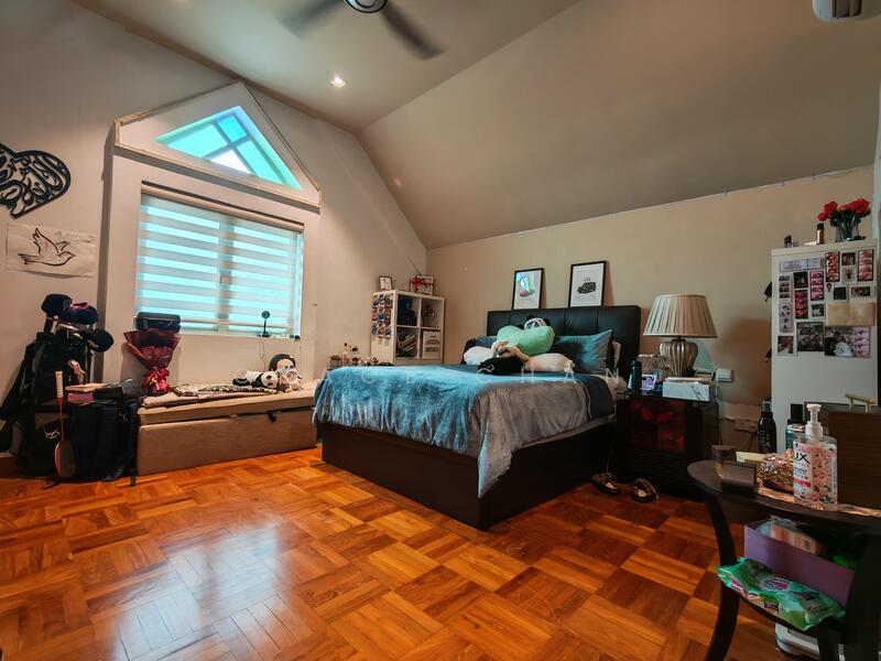 107 WEST COAST GROVE Cluster House For Sale at S$ 5,800,000 | PropertyGuru Singapore - Bedroom