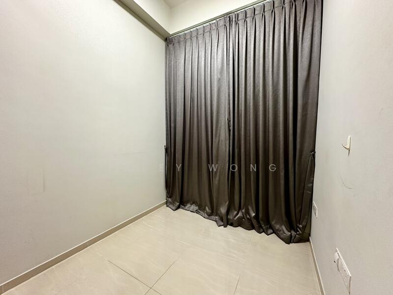 For Rent - Flora View