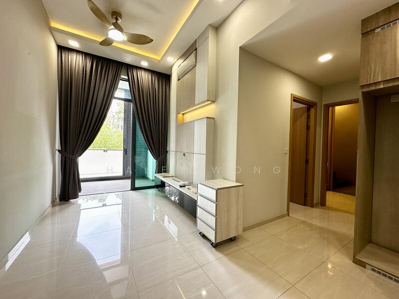 For Rent - Flora View