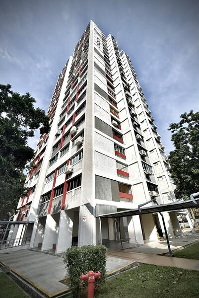 For Sale - 605 Clementi West Street 1