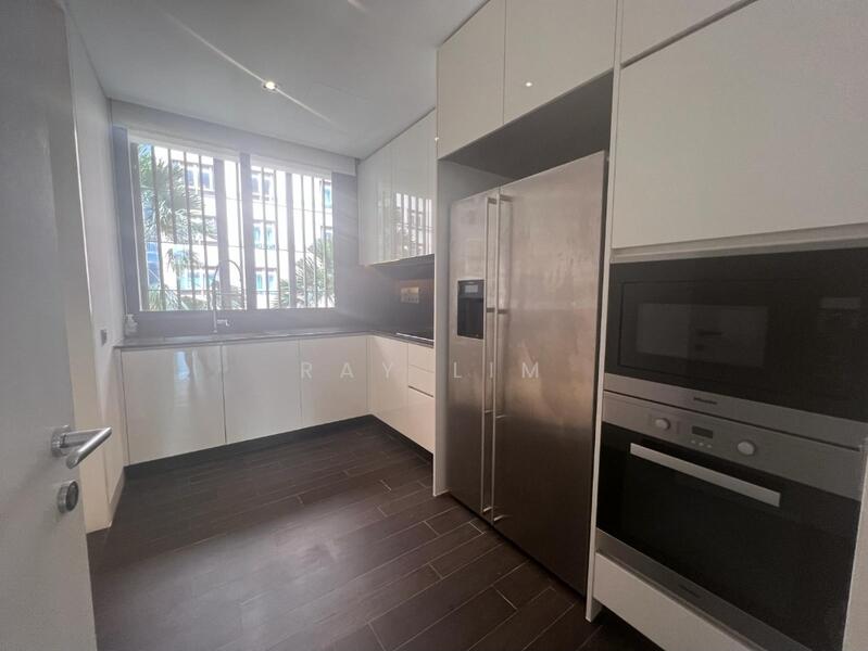 Lloyd SixtyFive, 65 Lloyd Road, 3 Bedrooms, 2,422 sqft, Condominium For Rent, by Ray Lim, 500044180 - Kitchen - PropertyGuru.com.sg