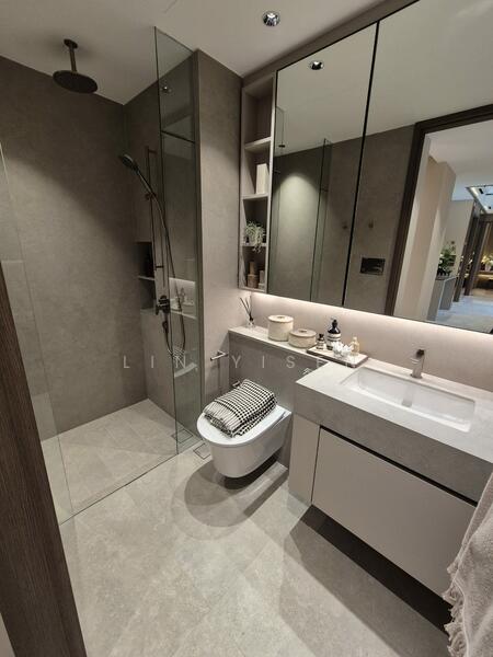 Amber House Apartment For Sale at S$ 3,784,000 | PropertyGuru Singapore - Bathroom