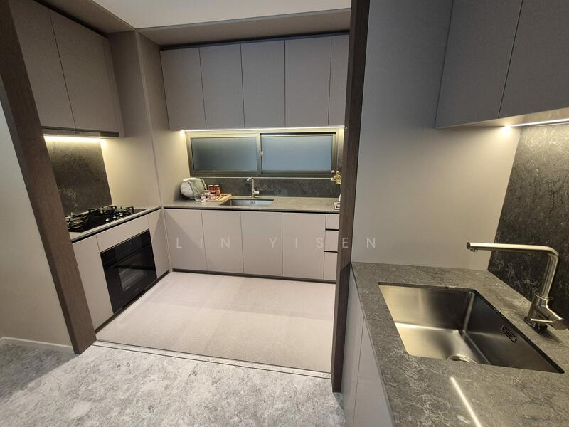 Amber House Apartment For Sale at S$ 3,784,000 | PropertyGuru Singapore - Kitchen