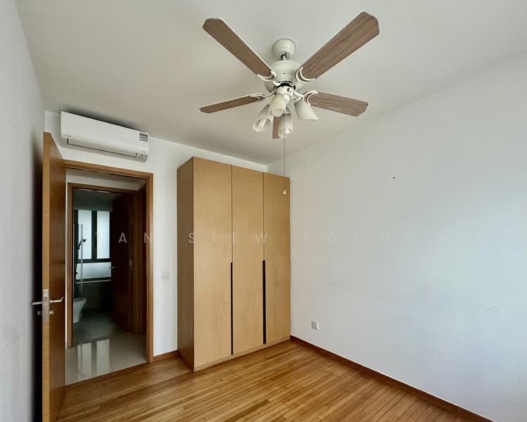 Casa Merah Condominium For Sale at S$ 2,000,000 | PropertyGuru Singapore - Bedroom