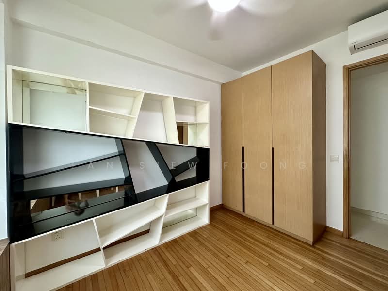 Casa Merah Condominium For Sale at S$ 2,000,000 | PropertyGuru Singapore - Bedroom
