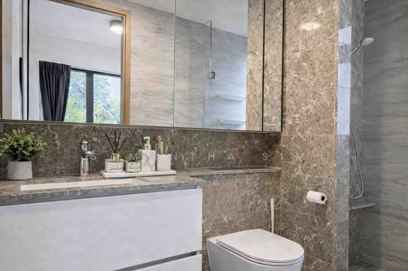 Fourth Avenue Residences Condominium For Sale at S$ 1,888,000 | PropertyGuru Singapore - Master bath