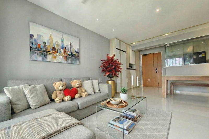 93B Telok Blangah Street 31 HDB Flat For Sale at S$ 1,108,888 | PropertyGuru Singapore - Living Room