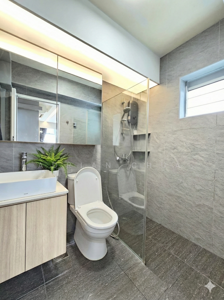 93B Telok Blangah Street 31 HDB Flat For Sale at S$ 1,108,888 | PropertyGuru Singapore - Master Attached Bath