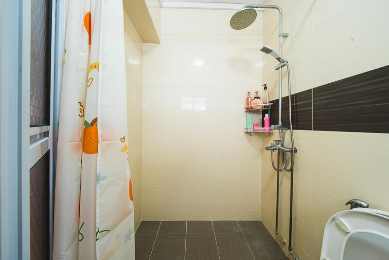 227B Compassvale Drive HDB Flat For Sale at S$ 699,000 | PropertyGuru Singapore - Bathroom