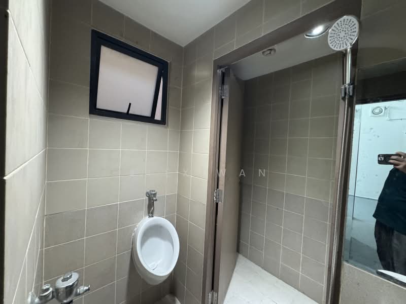 131 Marsiling Rise, Marsiling Rise, Admiralty / Woodlands, 1,400 sqft, Shop / Shophouse For Sale, by Alex Wan, 500044413 - Bathroom - CommercialGuru.com.sg