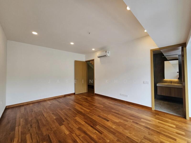 🏠 District 15 Luxury Brand New Interterrace Home at Opera Estate ♫ Terraced House For Sale at S$ 6,380,000 | PropertyGuru Singapore - Interior