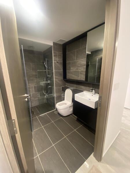 Affinity At Serangoon Condominium For Sale at S$ 858,888 | PropertyGuru Singapore - Bathroom